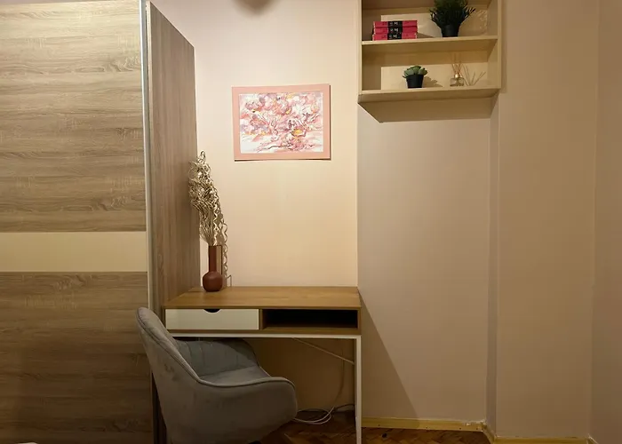 아파트 Cozy And Quiet